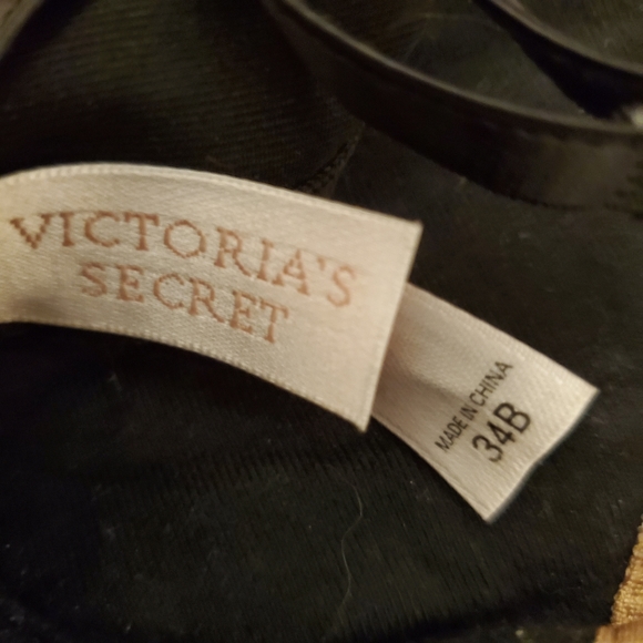 Victoria's Secret Satin and Lace Bra - Picture 4 of 5